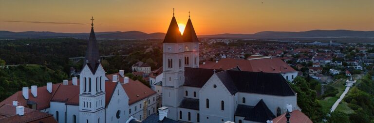 Hirdetések, évközi XV. vasárnap